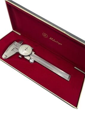 Vintage Mitutoyo Dial Caliper Made in Japan 505-495 Stainless w Case vintage